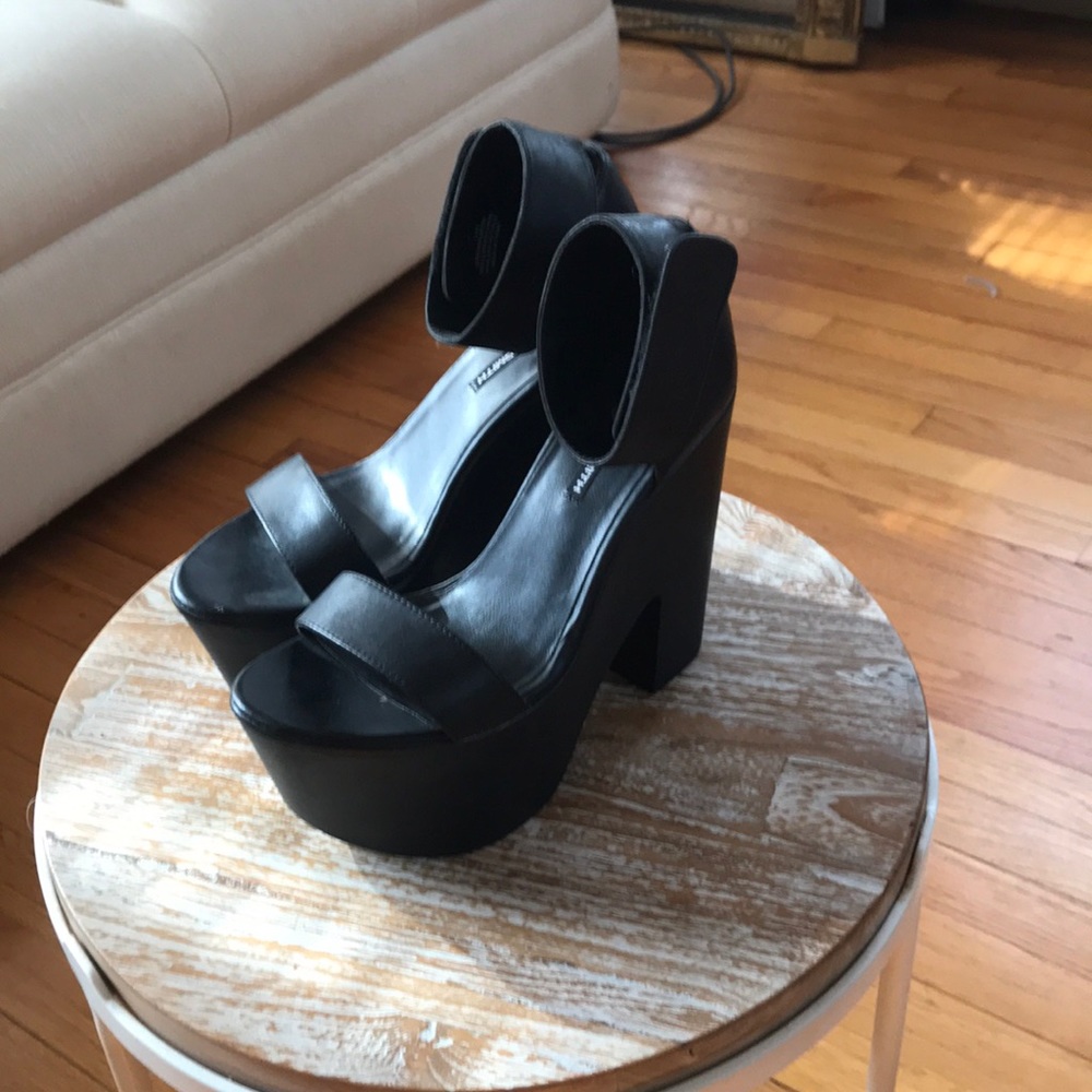 WINDSORSMITH Leather Platform Sandals, Size 7